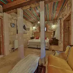 Hotell Luwian Stone House 5*