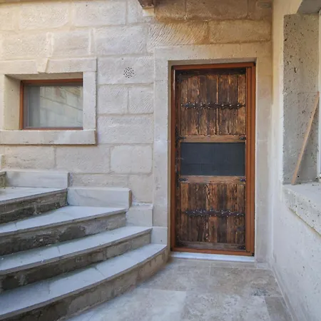 Luwian Stone House 5*