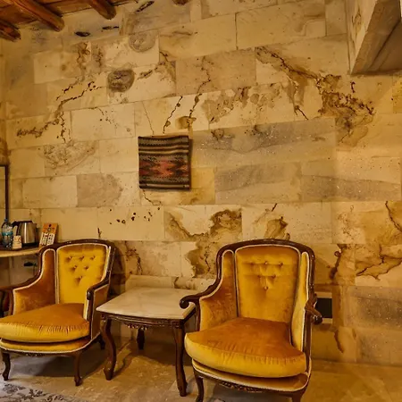 Luwian Stone House גורמה