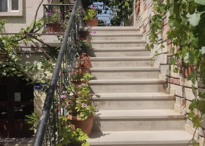 Luwian Stone House 호텔