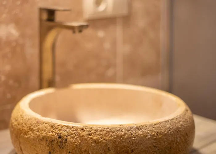 호텔 Luwian Stone House 5*